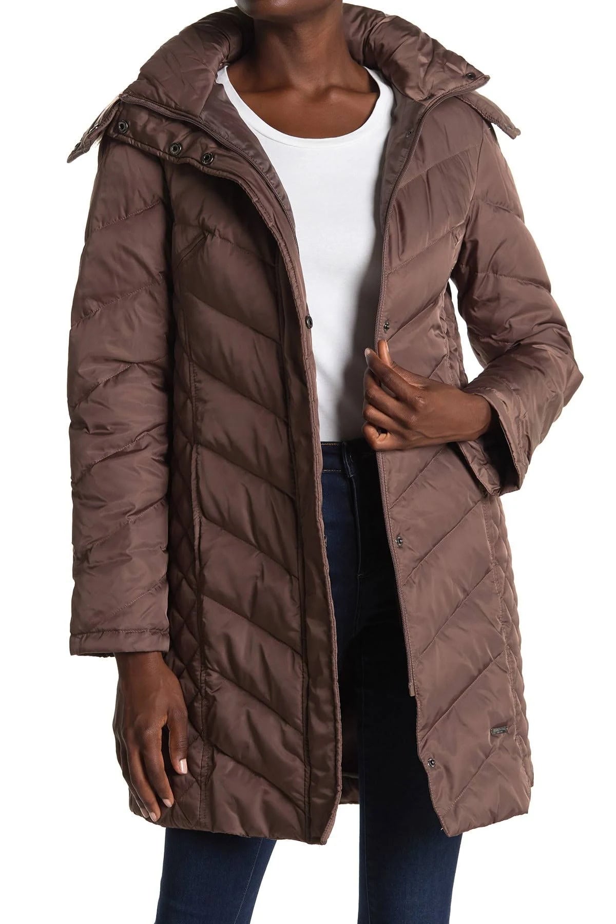 Faux-Fur-Trim Hooded Down Puffer Coat Y601752