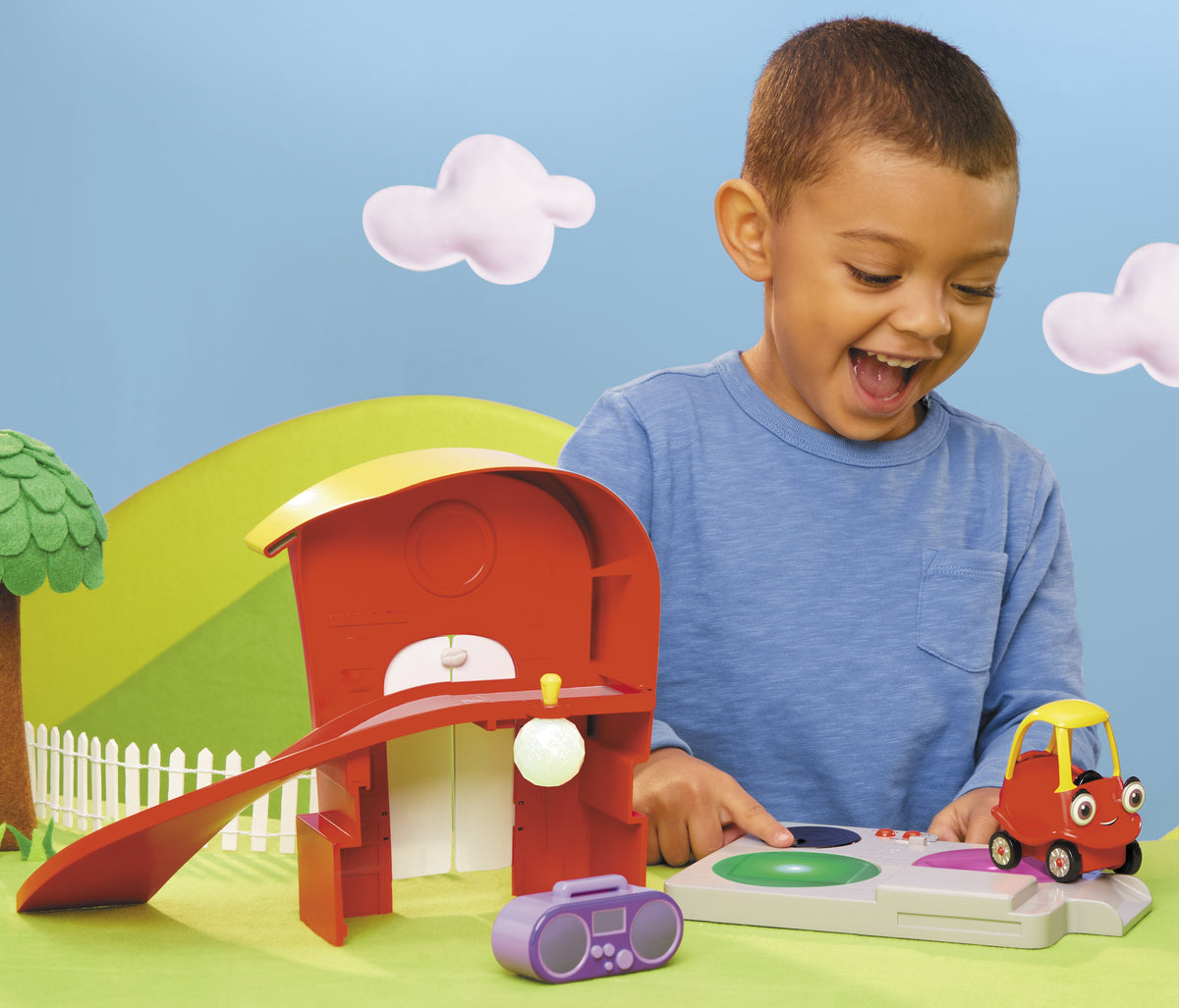 Musical Playset with Lights and Sounds and Mini Push and Play Vehicle J792
