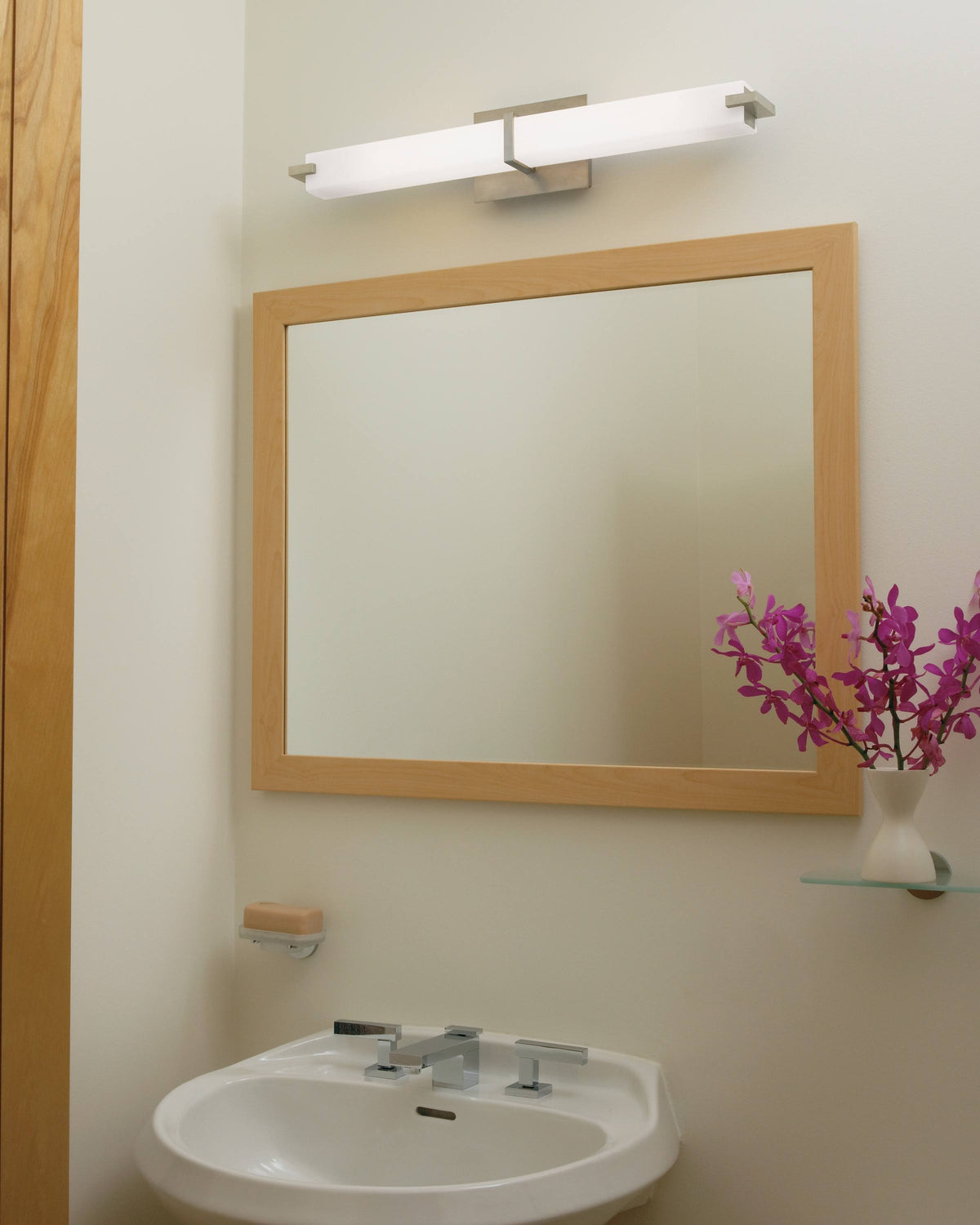 Satin Nickel Metro Bath Light L379561